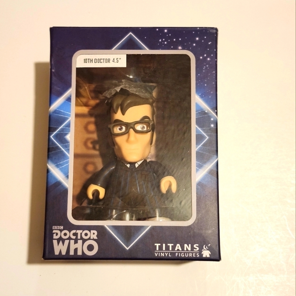 Doctor Who Titan Character Figure - 10th Doctor - Nerd Block Exclusive